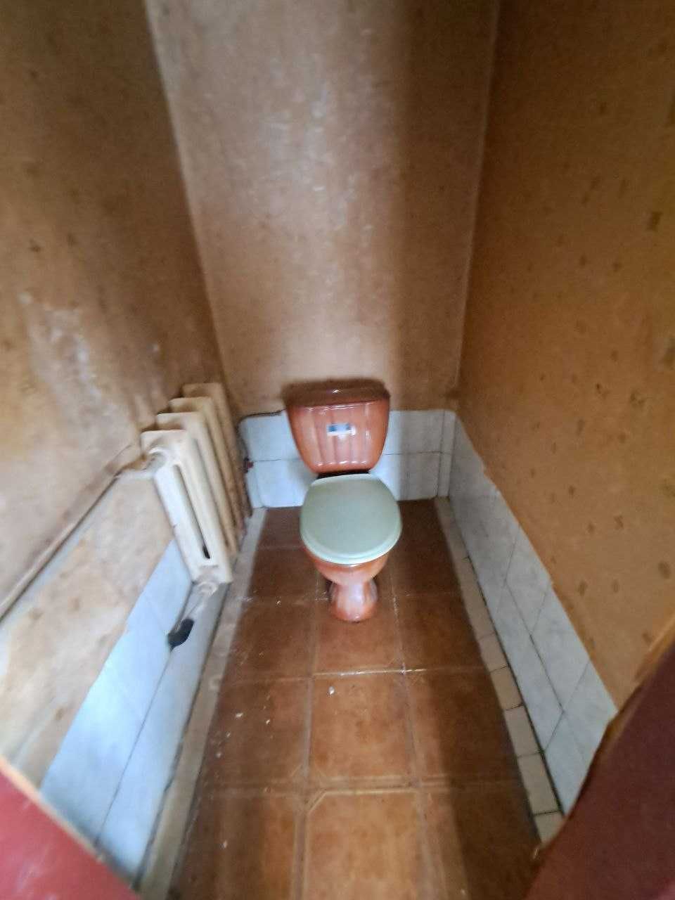 Частина будинку по вулиці Івана Франка .
