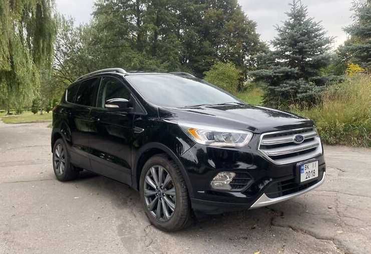 Продаю Ford Escape 2017