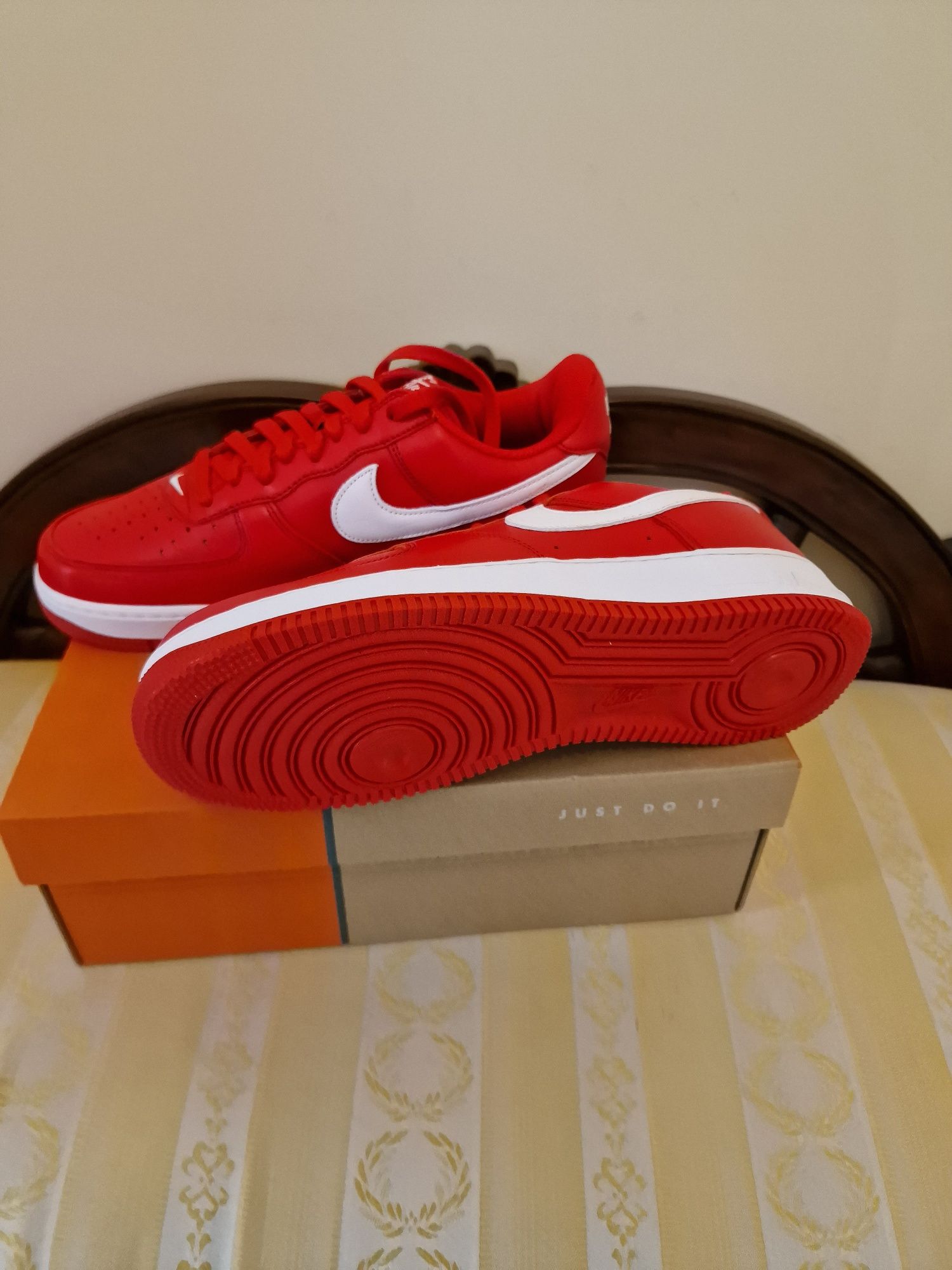 Nowe buty Nike Air Force 1 Low Retro QS 44.5