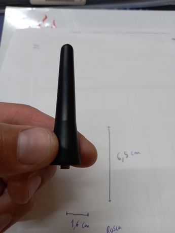 Antena pequena universal