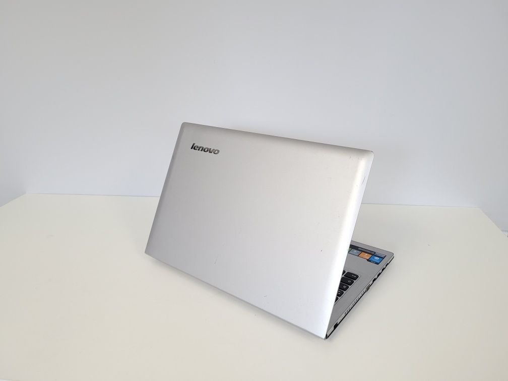 Laptop ideapad Lenovo- i5, Gtx 840, 8gb ram, dysk 500gb, Szybki, Mocny