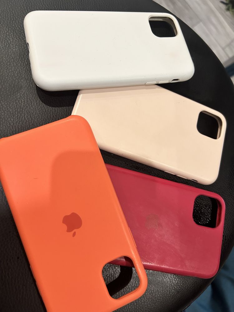 Чехлы на Iphone 11