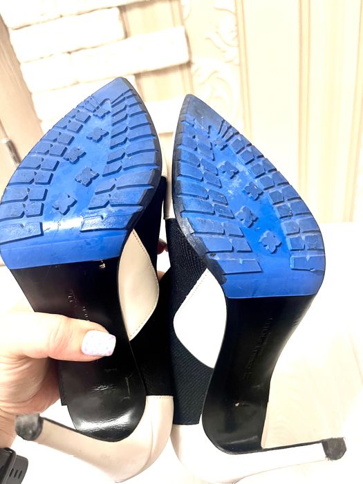 Ботінки італійського бренду