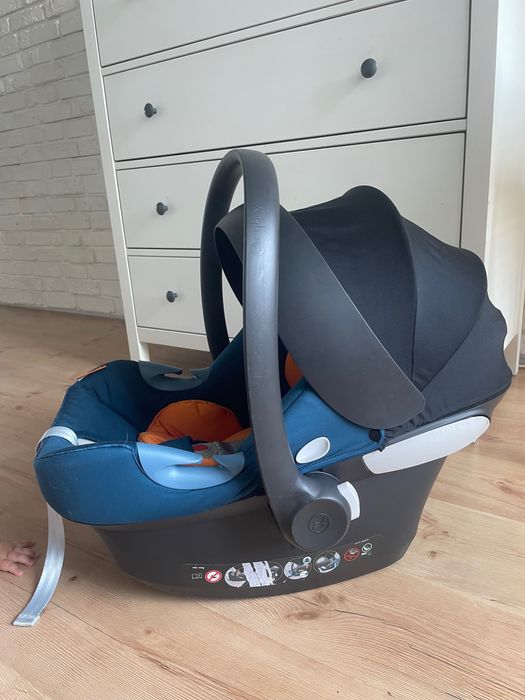 Автокрісло cybex Aton M