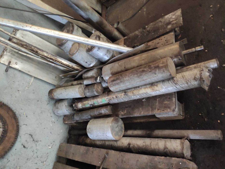 Wałki, rury,pręty stalowe i aluminiowe