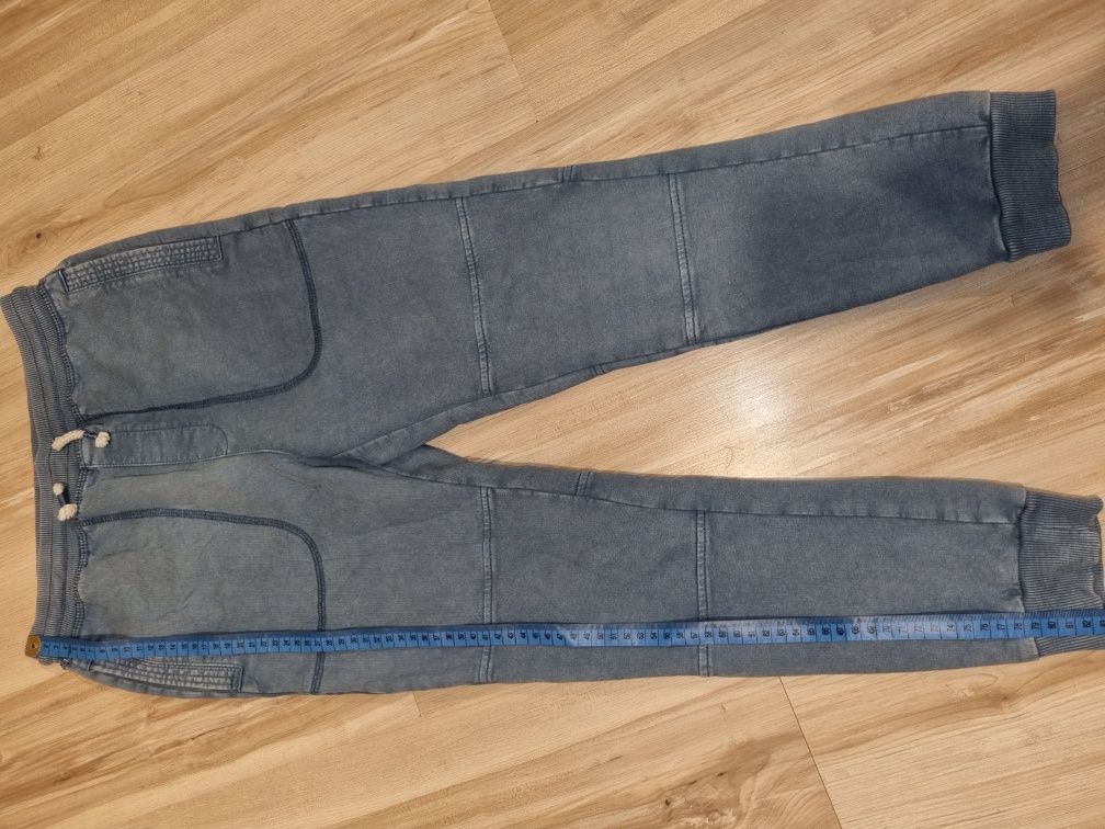 Joggery,Reserved, rozm 140