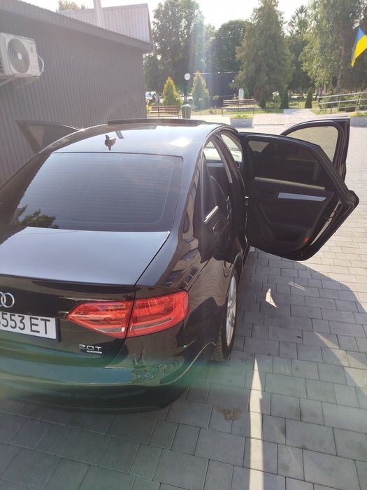 Audi A4 B8 Quattro 2.0 TFSI 2011 року