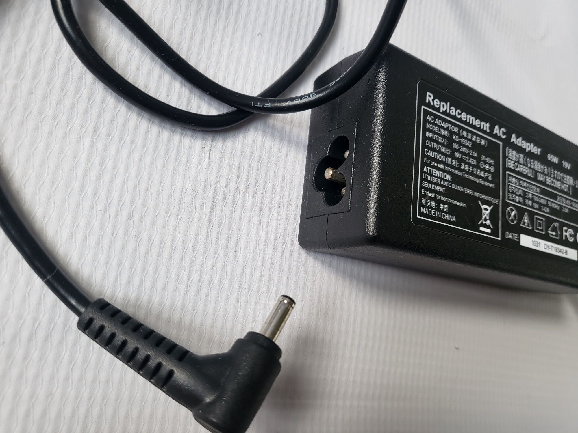 Ac adapter , ładowarka 65 w