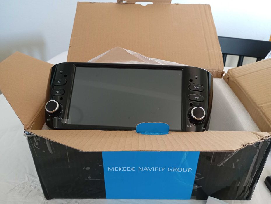 Car Multimedia System Navifly. Androide 13