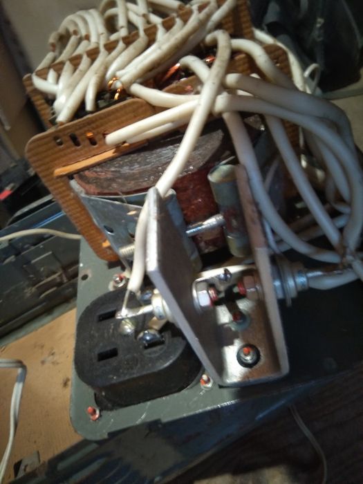 продам Зарядное 12