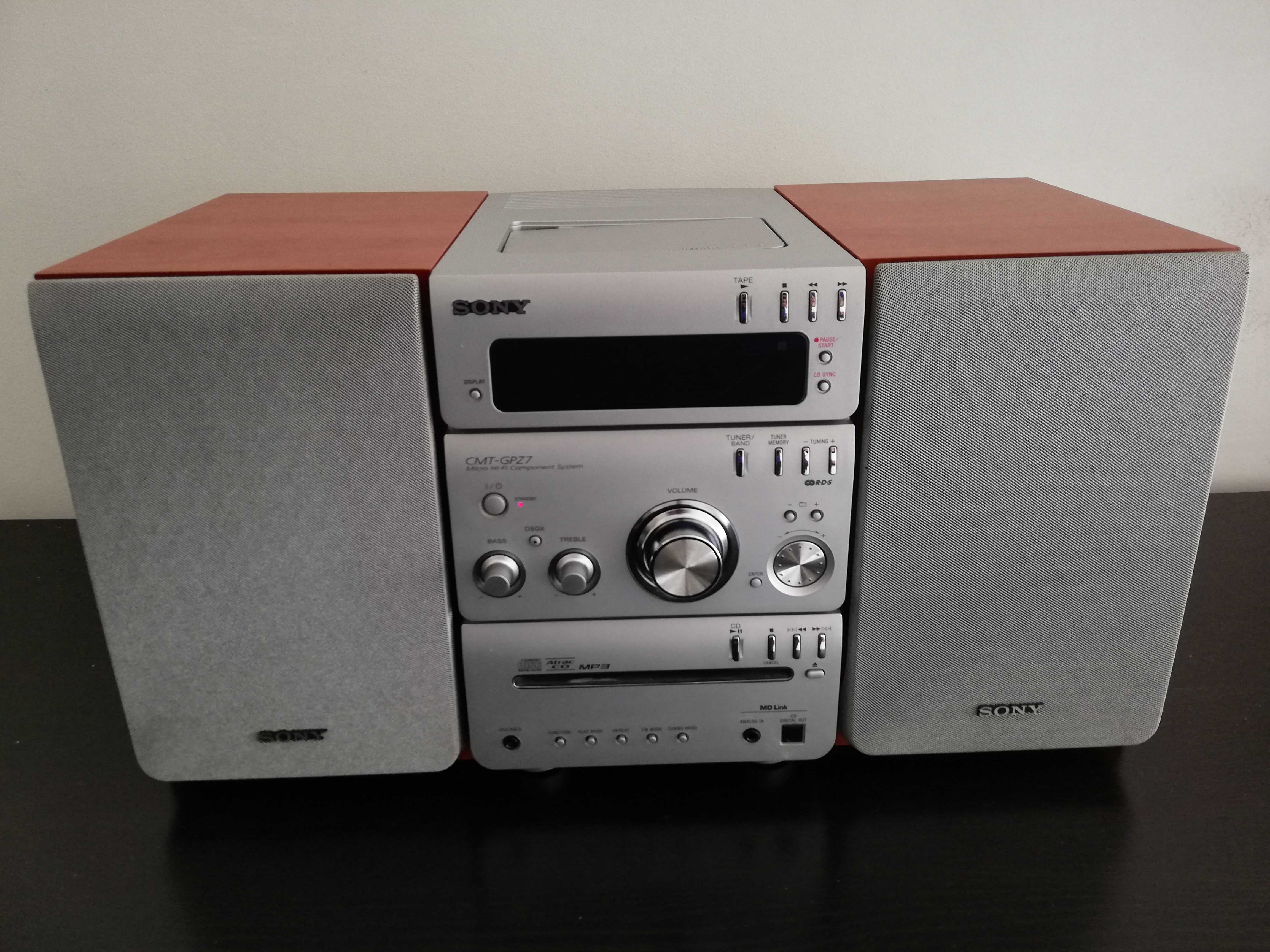 Sistema de som Sony - 3.5mm jack, rádio, leitor DVD e cassetes