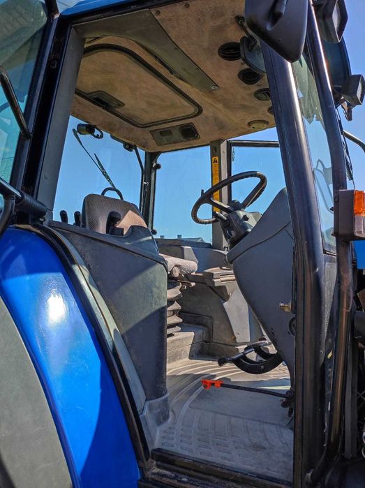 Ciągnik rolniczy New Holland 8160