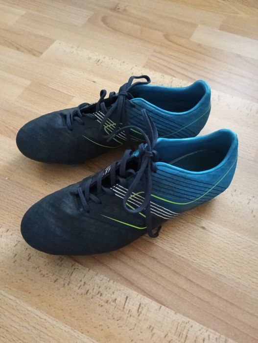 Buty korki chłopięce