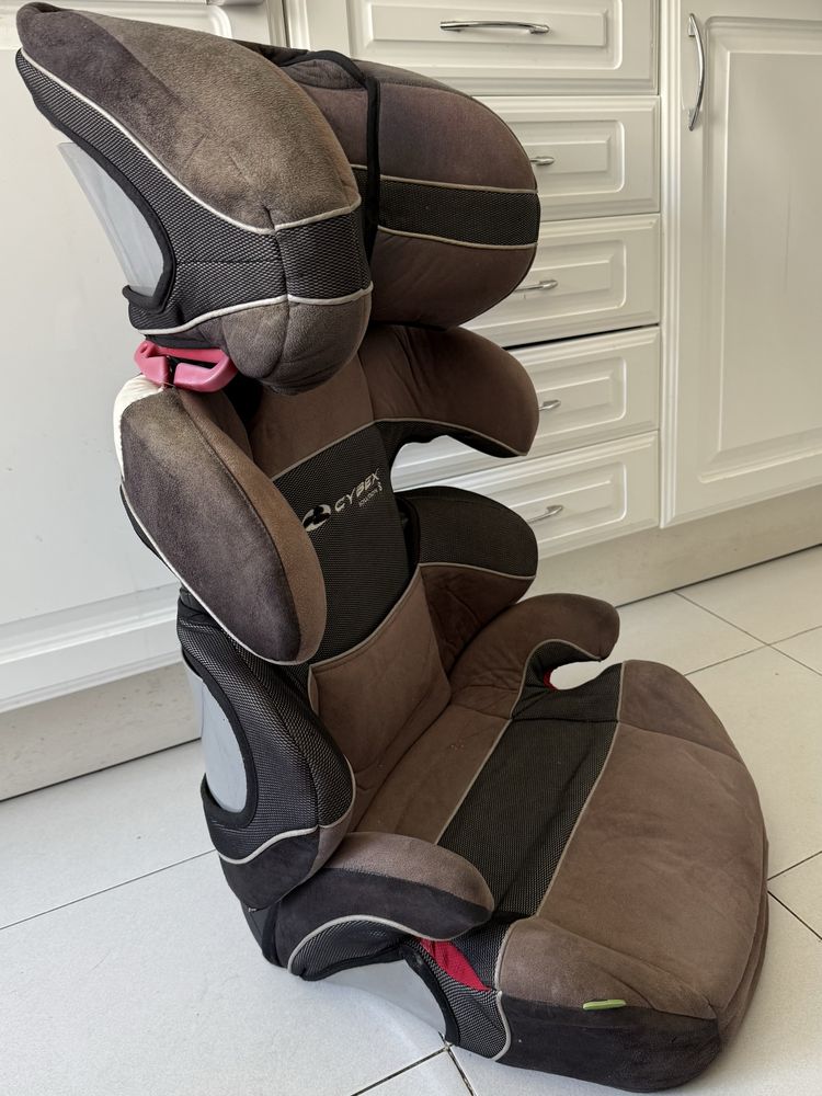 Cadeira Auto CYBEX Solution S (Grupo 2/3 - Preto e Cinzento)