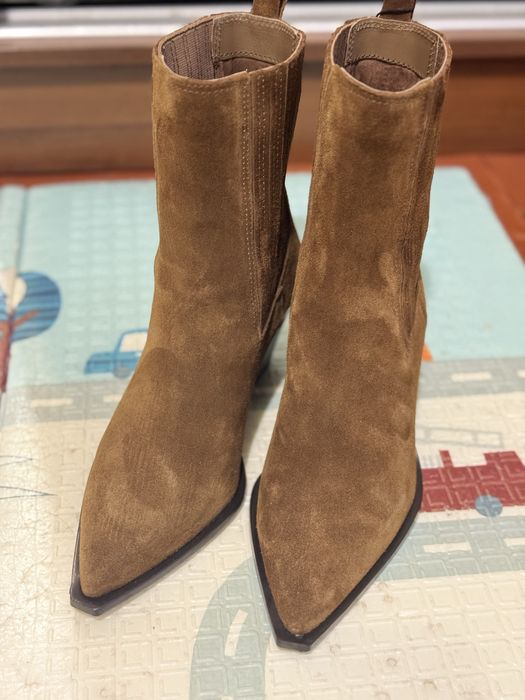 Продам козакі zara