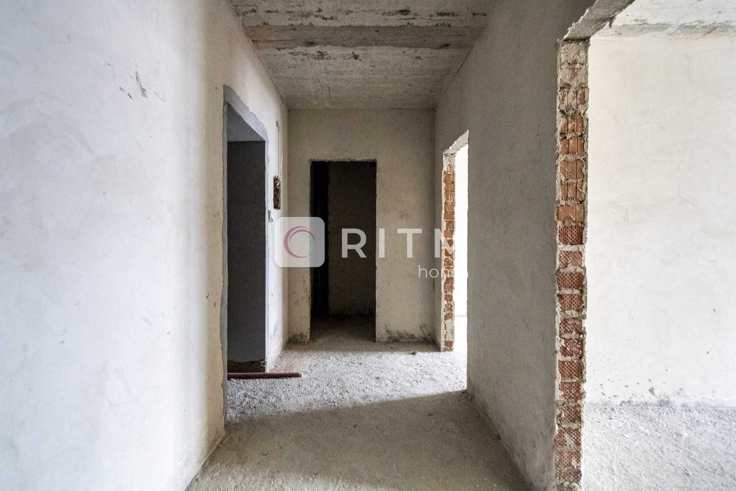 2к квартира біля озера у ЖК Міленіум (вул. Приозерна)