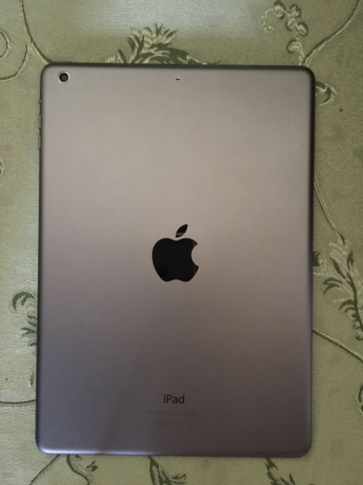 Айпад аір ipad Air  Чистий айклауд