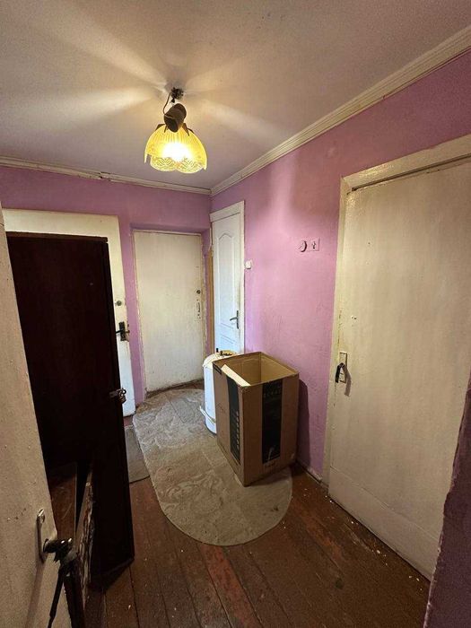 Продається кімната в гуртожитку вул. Целевича