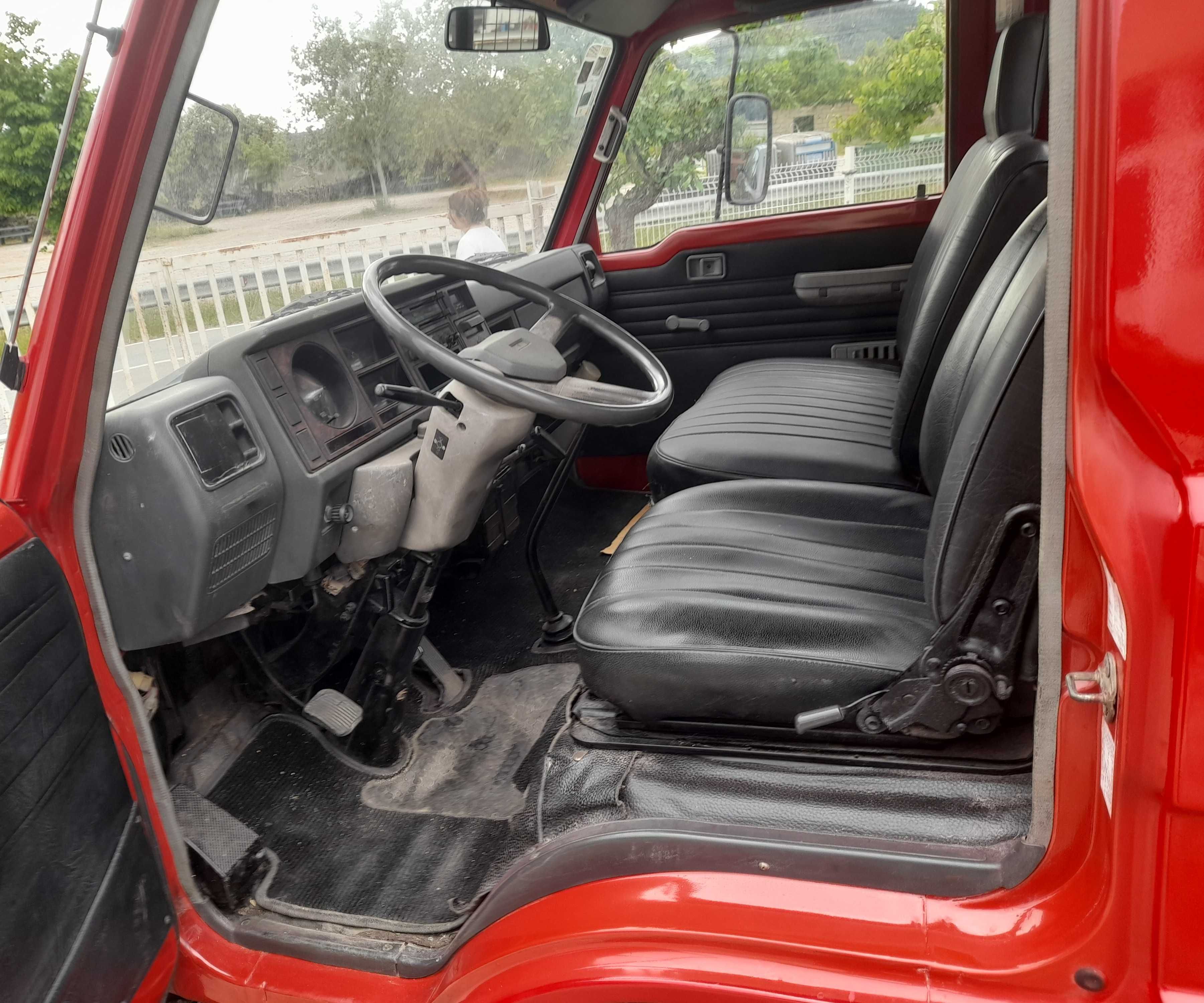 Mazda t3000 bom estado