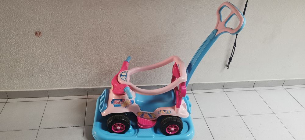 Carrinho - Brinquedo