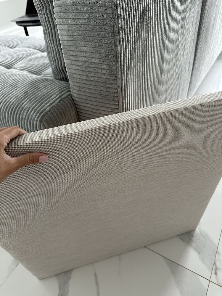 Tablica na notatki ze szpilkami Ikea