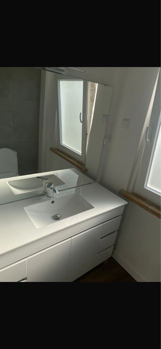 Quarto casal iluminado