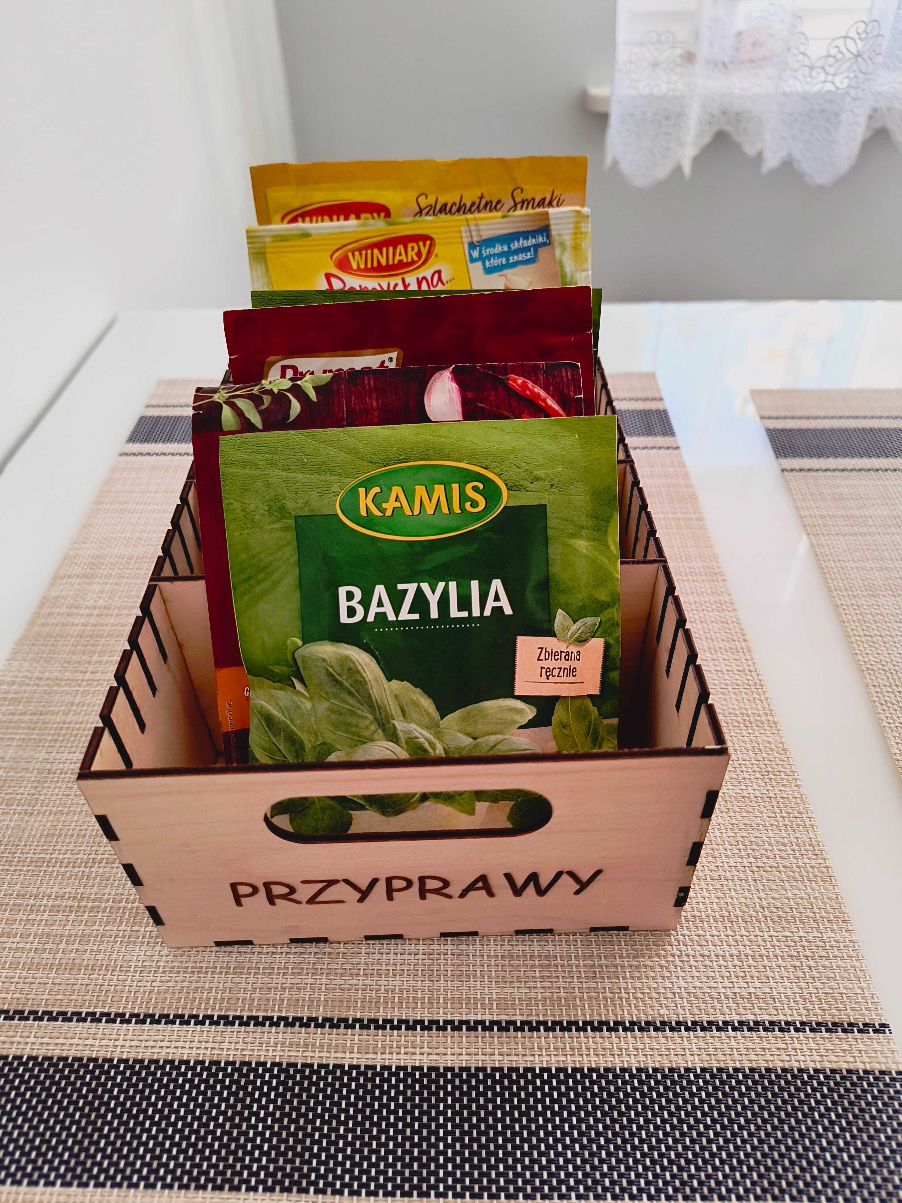 Pojemnik, organizer na przyprawy