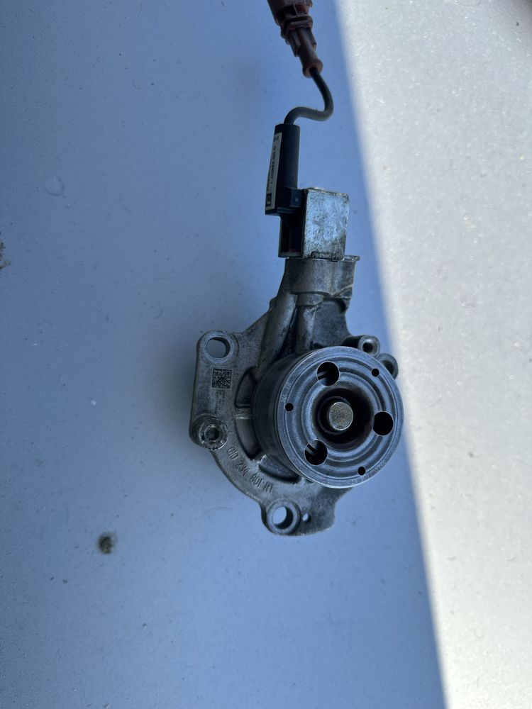 VW помпа 04L121011 VAG 2.0 TDI