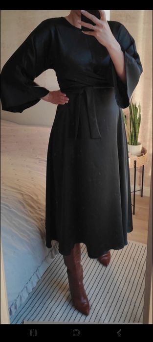 Śliczna sukienka Zara L