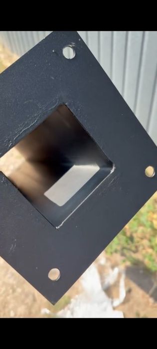 Садова колонка з тримачем для шлангу