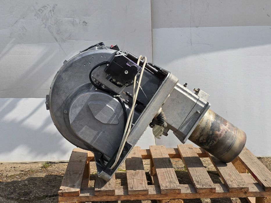 Riello palnik gazowy RS 50 moc 115-600kW 2 stopniowy do suszarni
