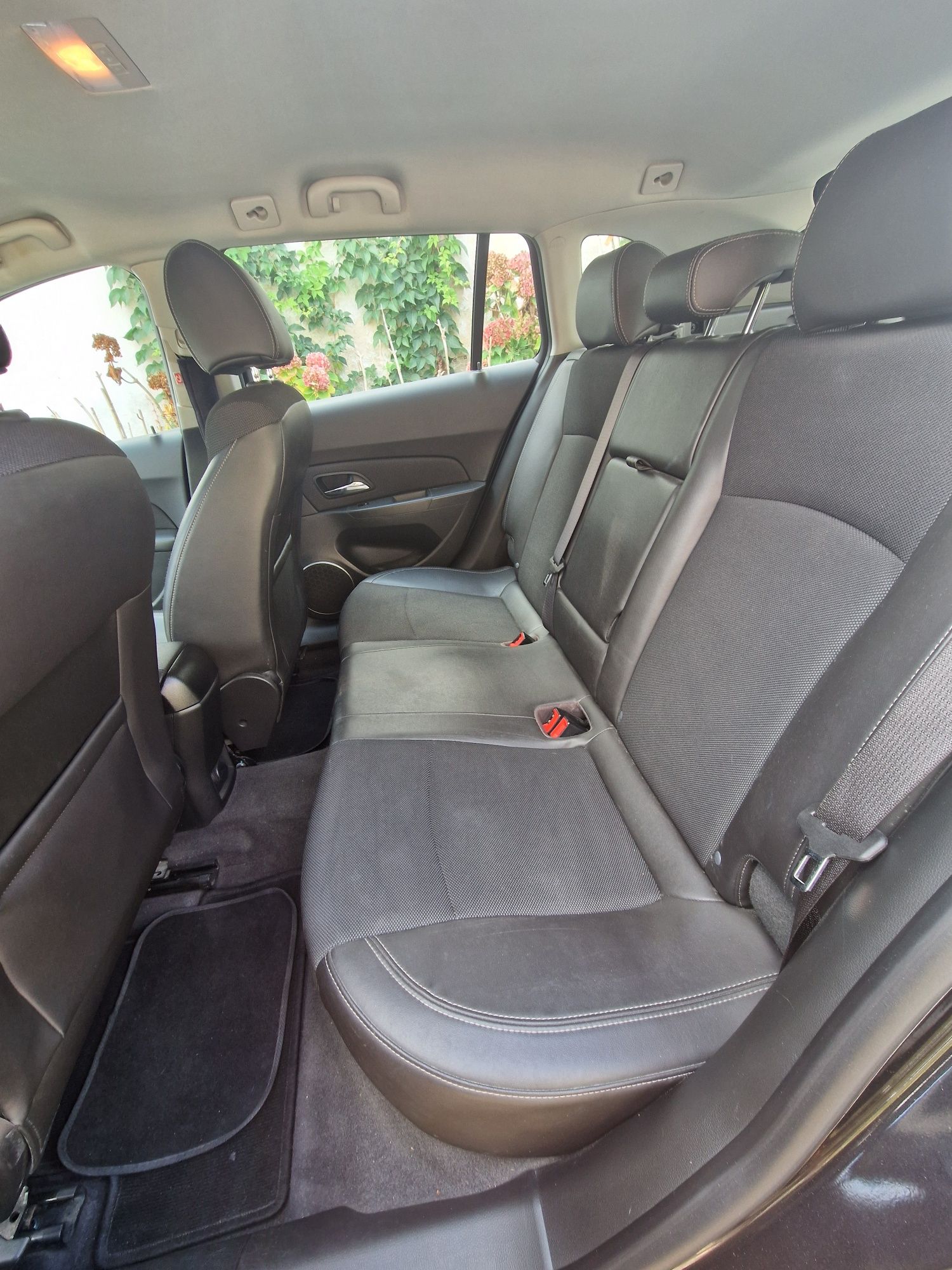 Chevrolet Cruze   SW 1.7 VCDi