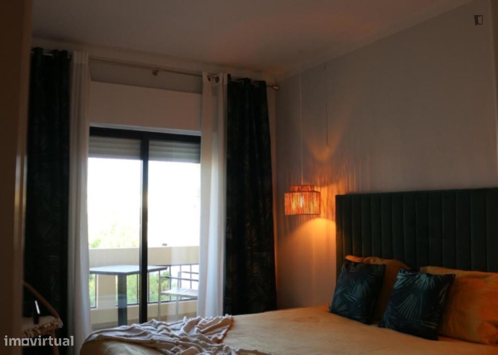 Apartamento com 2 quartos - localizado em Lagoa