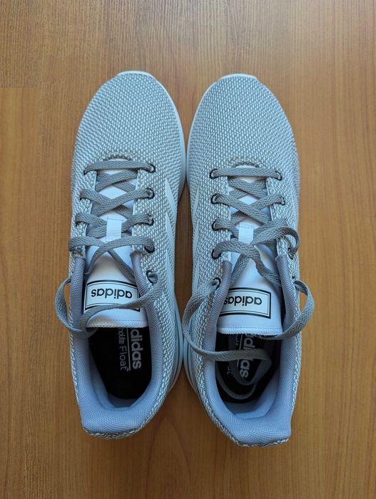 Adidas Run 70s в білому кольорі розмір 44.7