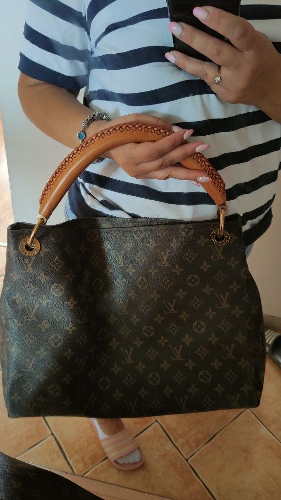 Torebka LV Louis Vuitton luksusowa rączka ze skóry