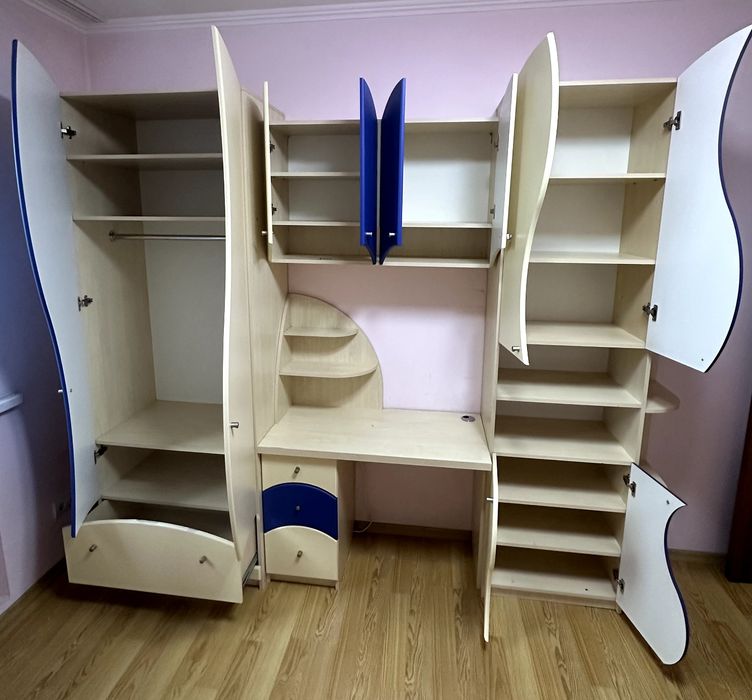 Стінка мебелі в дитячу кімнату б/у