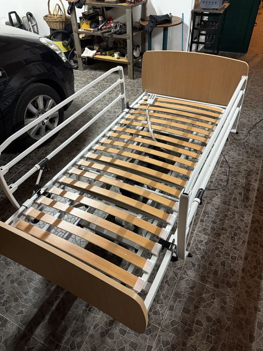 Cama articulada  com 3 anos de garantia