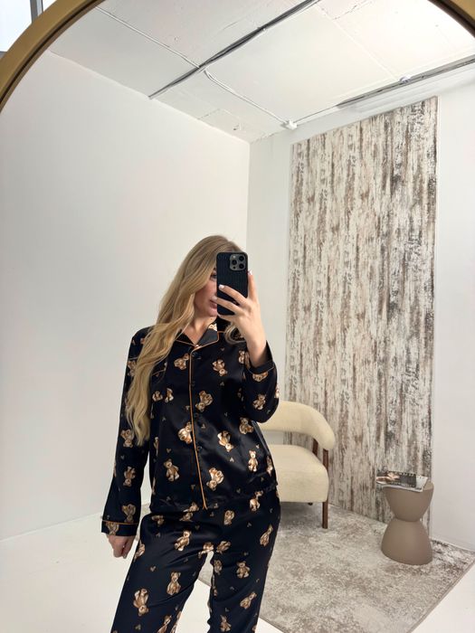 Сатинова піжамка в дуже красивому принті