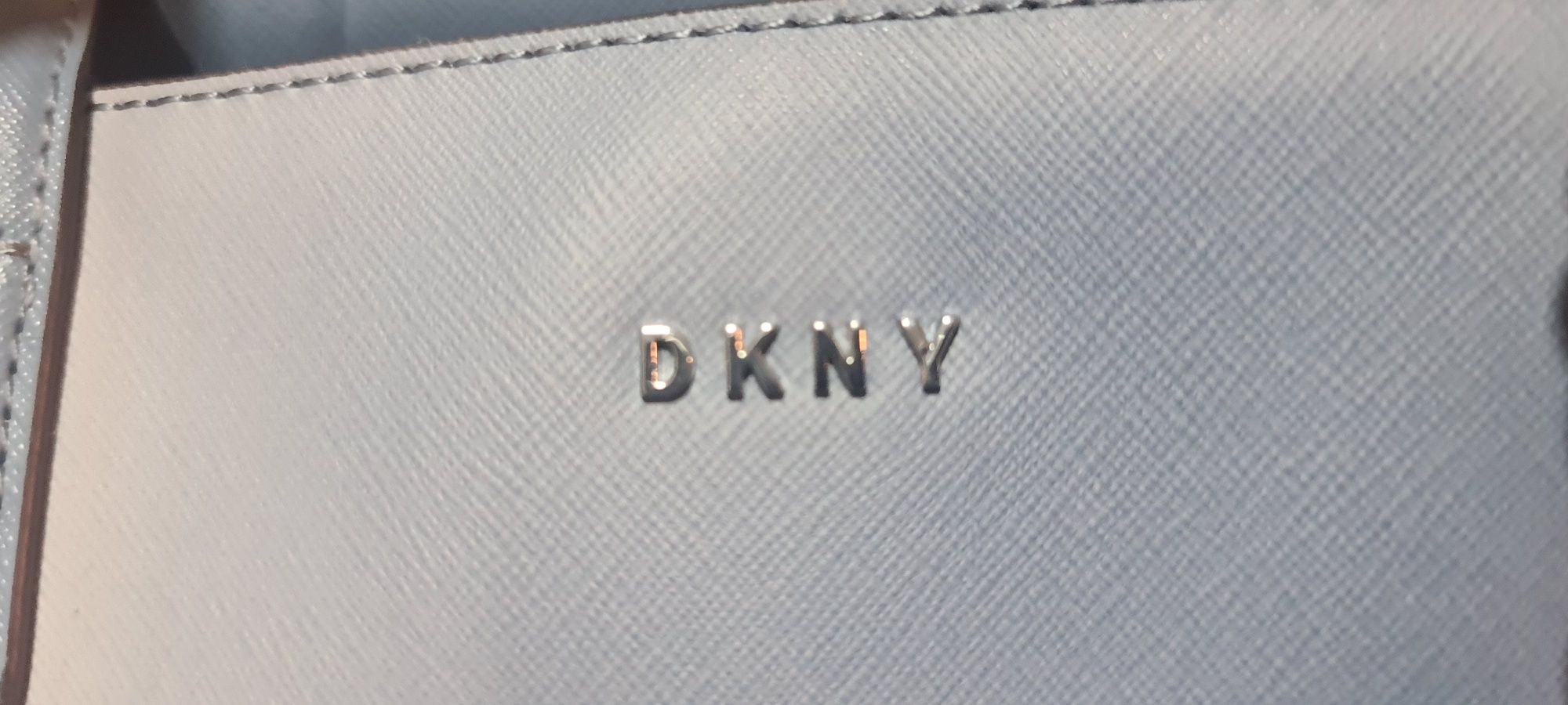 Mala DKNY azul degrade NOVA e ORIGINAL