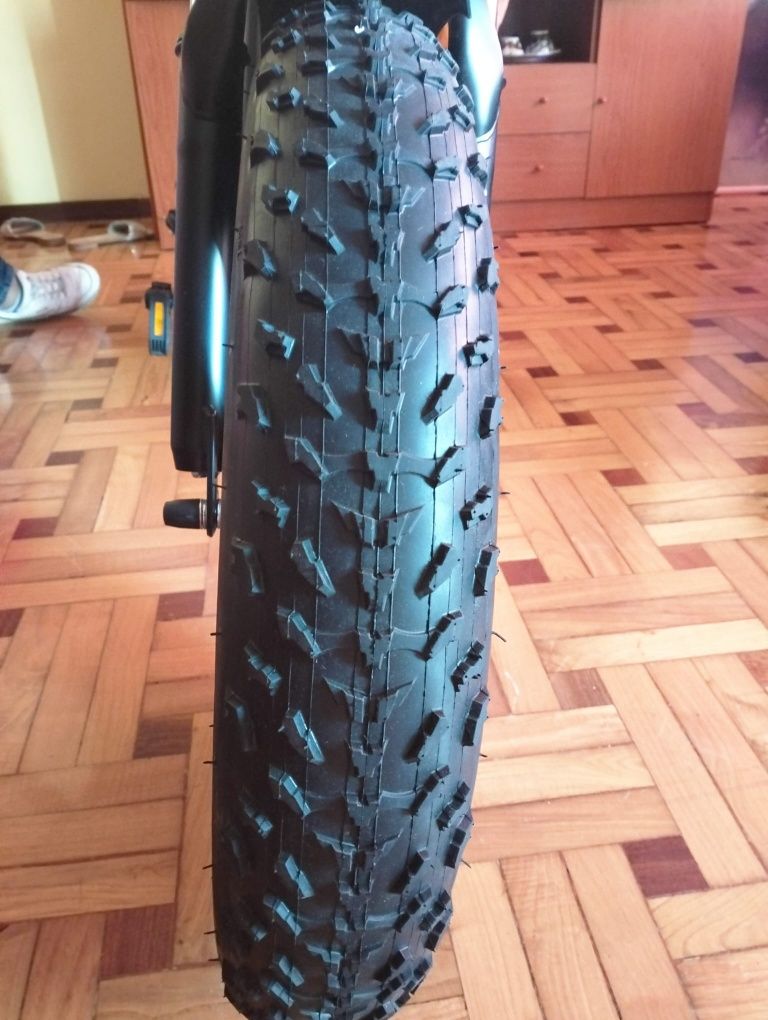 Bicicleta motor nova