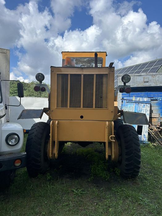 Продам грейдер ДЗ-143