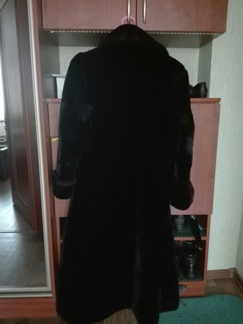 Продам шубу мутон