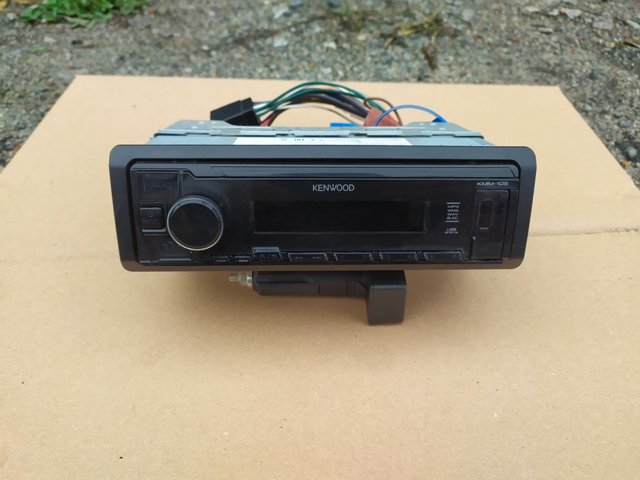 Автомагнітола Kenwood KMM-105