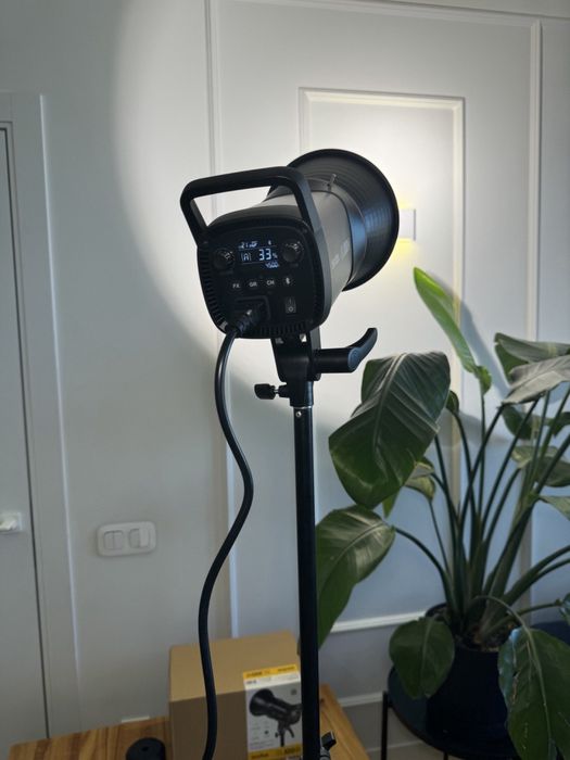 Відеосвітло постійне Godox SL100Bi стійка софтбокс 60x90см