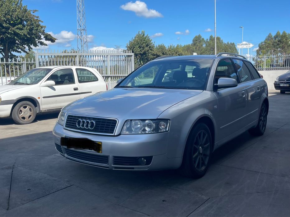 AUDI A4 1.9 TDI  ANO 2002 com revisão e pintura nova