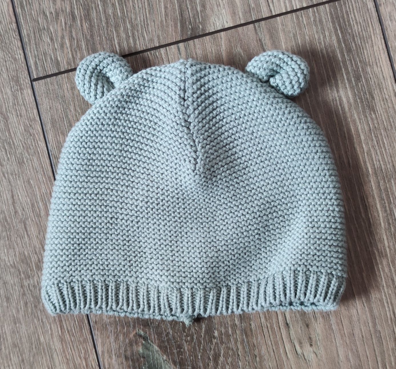 Czapeczka dla niemowlaka 42-43 C&A