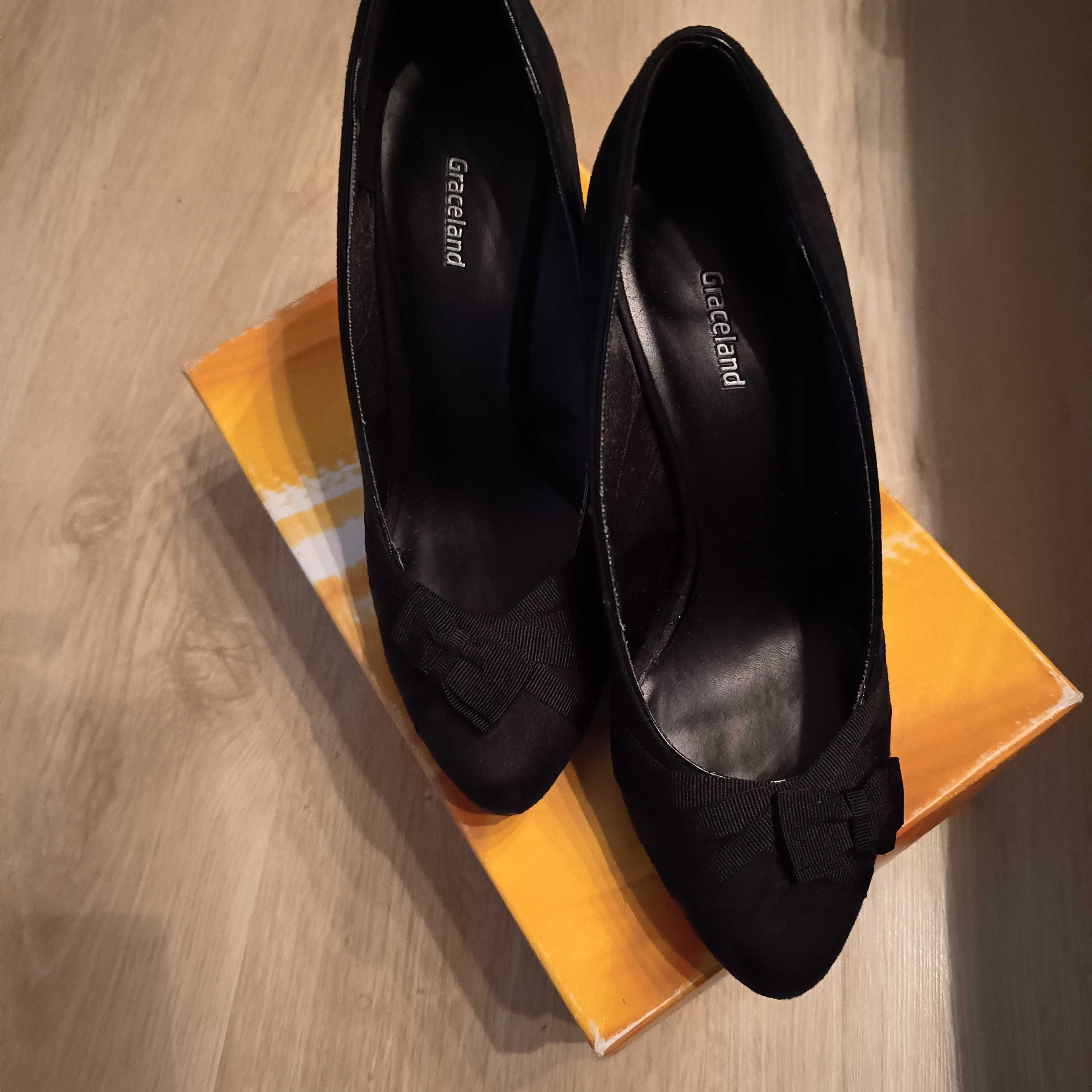 Czółenka,szpilki eleganckie ,idealne na wiele okazji- rozmiar 40.