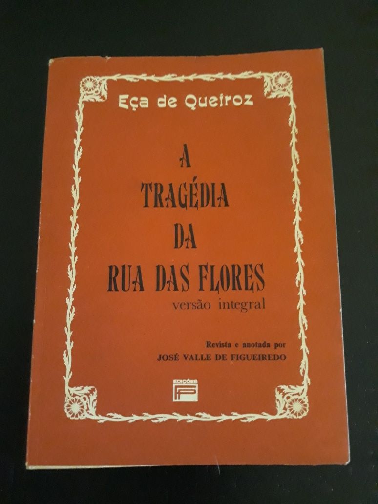 Livro A Tragédia da Rua Das Flores versão integral 1980