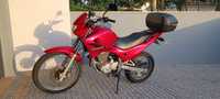 Vendo moto Honda NX400 impecável com poucos klm