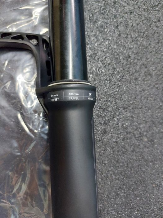 Nowy amortyzator Rock Shox 100mm Sid SL 29" base BOOST 44mm